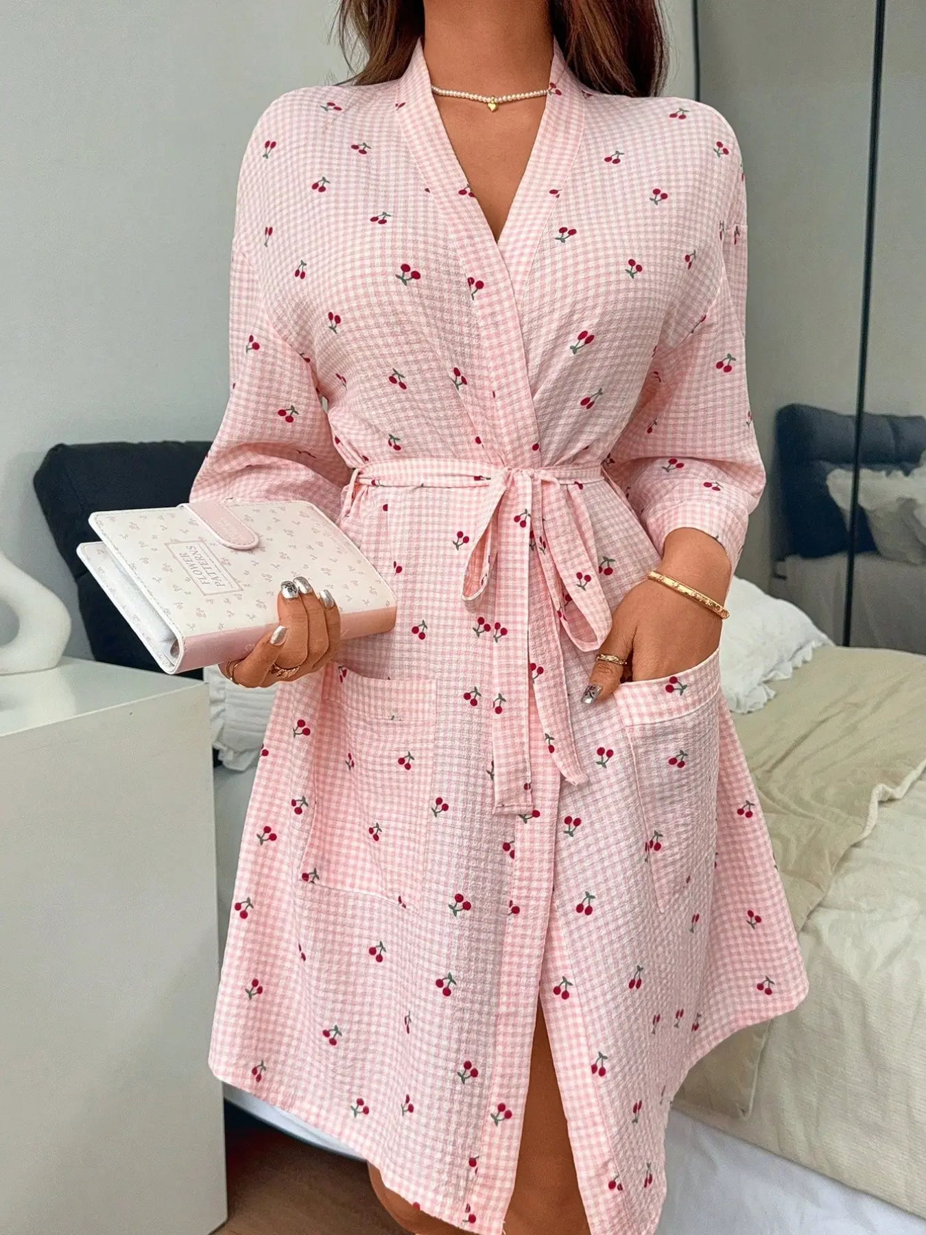 Women's Autumn Winter Casual Cherry Pattern Robe, Loose-Fitting Sleepwear with Belt and Pockets, Comfortable Plain Surface Design, Lounge Robe