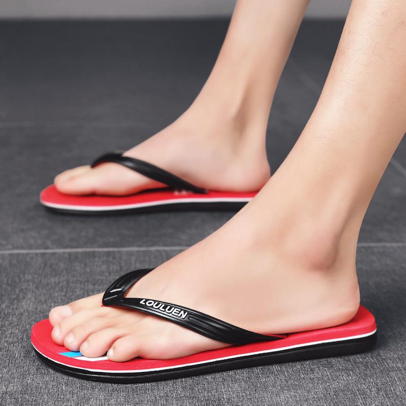 Men's Flip-Flops with Letter Print, Casual PVC Sandals, Comfortable Beach Shoes, Lightweight Slippers for Home, Bathroom, and Beach