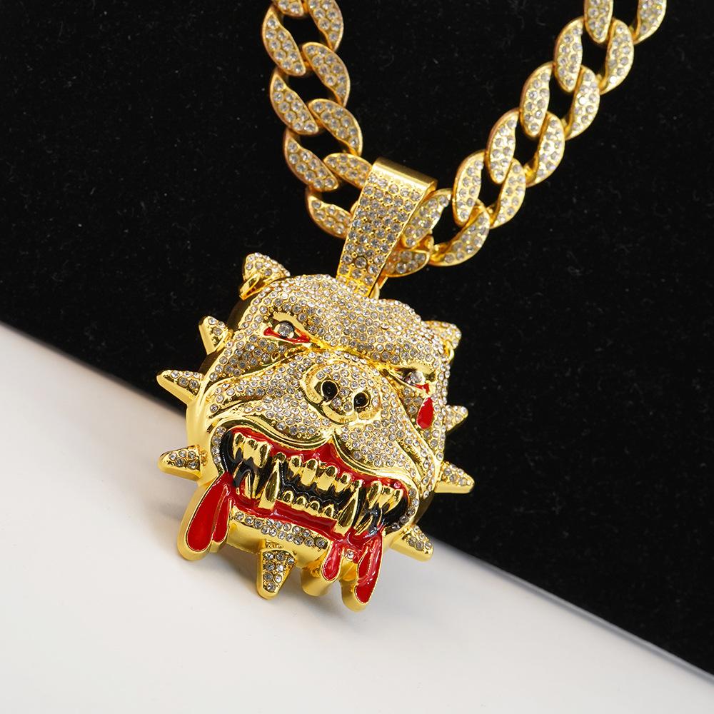 Hip-hop personalized bulldog pendant necklace, trendy, stylish, and cool men's accessory
