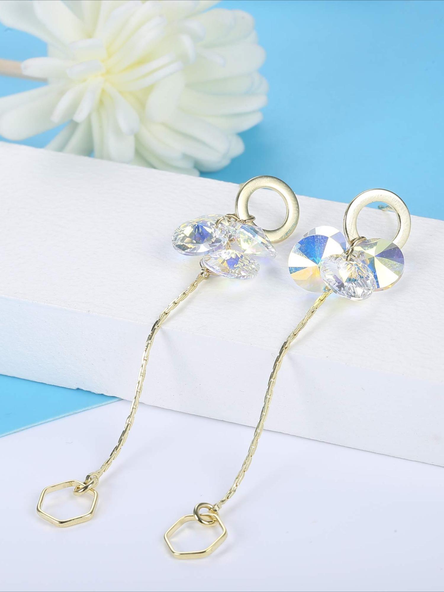 1 Pair Delicate Golden Long Chain Dangle Earrings for Women Men Beautiful Flower Clusters Shimmering Iridescent Swarovski Crystals Face-slimming Visual Effect Hypoallergenic Copper Construction Safe for Sensitive Skin
