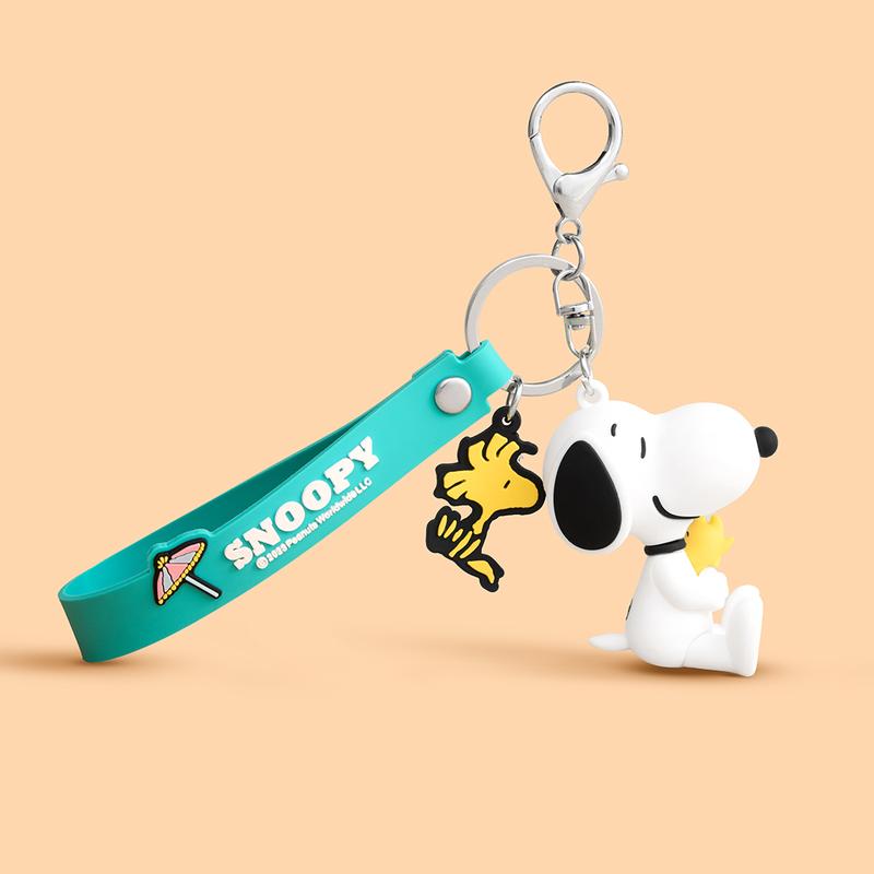 [Holiday Special]Snoopy’s Sunny Journey: 3D Figurine Keychains,Exquisite 3D Craft,Durable Material,Cute/Adorable,Bag Charm/Bag Accessory,Holiday & Holiday Haul