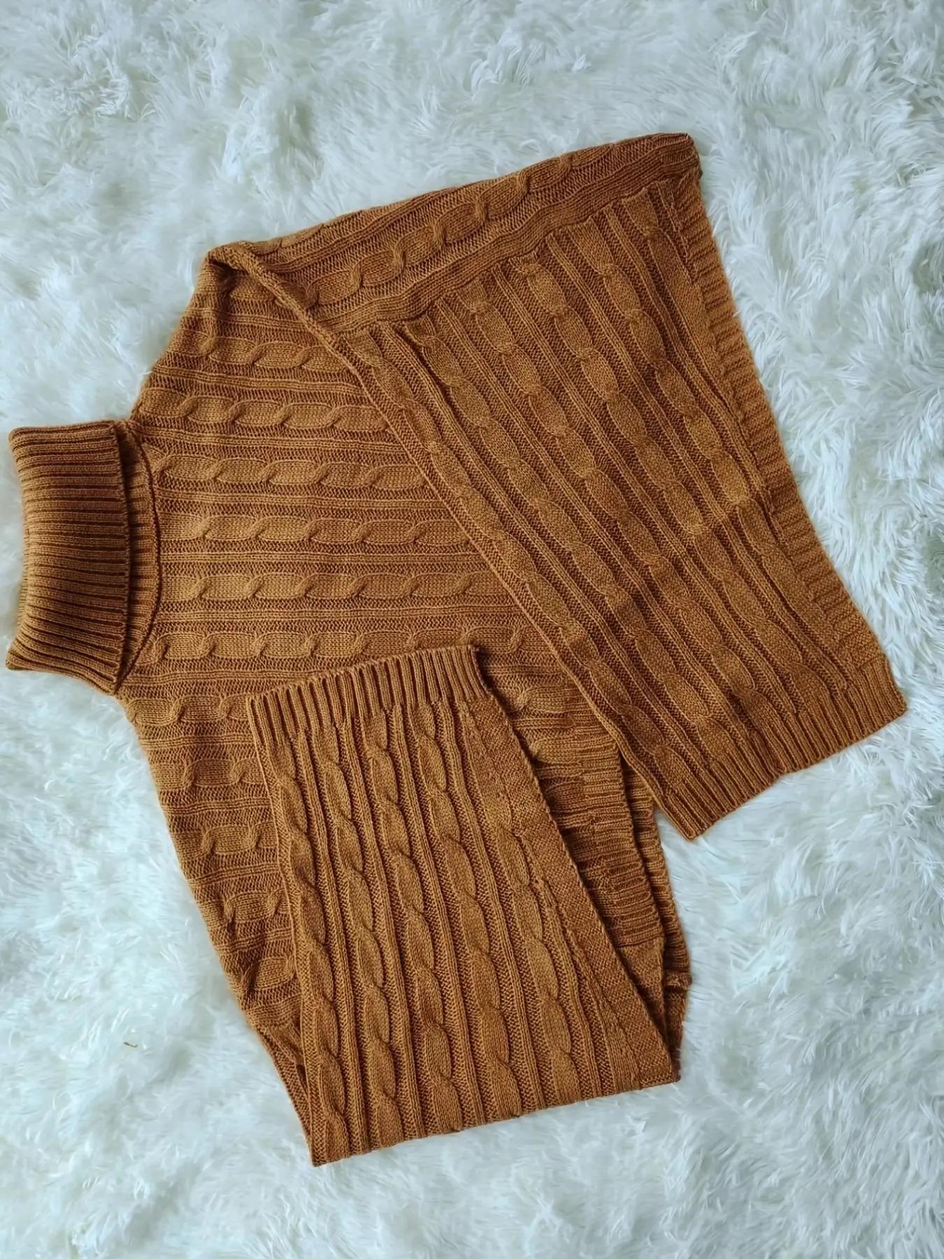 Women's Fashionable Loose-Fit Short Knitted Sweater Top, Knitwear, New European Style Shawl Collar Design, Perfect for Casual Wear