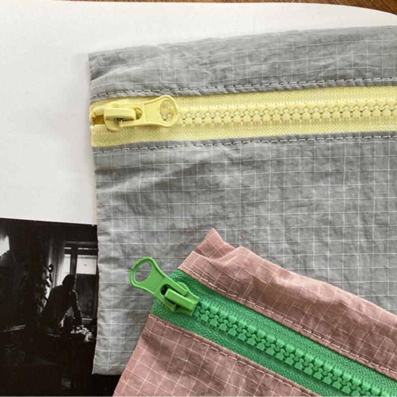 Nylon Zipper Pouch Organizer, 1 Count Portable Lightweight Storage Bag for Organizing Pens, Jewelry, Coins, and Small Accessories, Simple Stylish Easy-to-carry Design for Daily Use