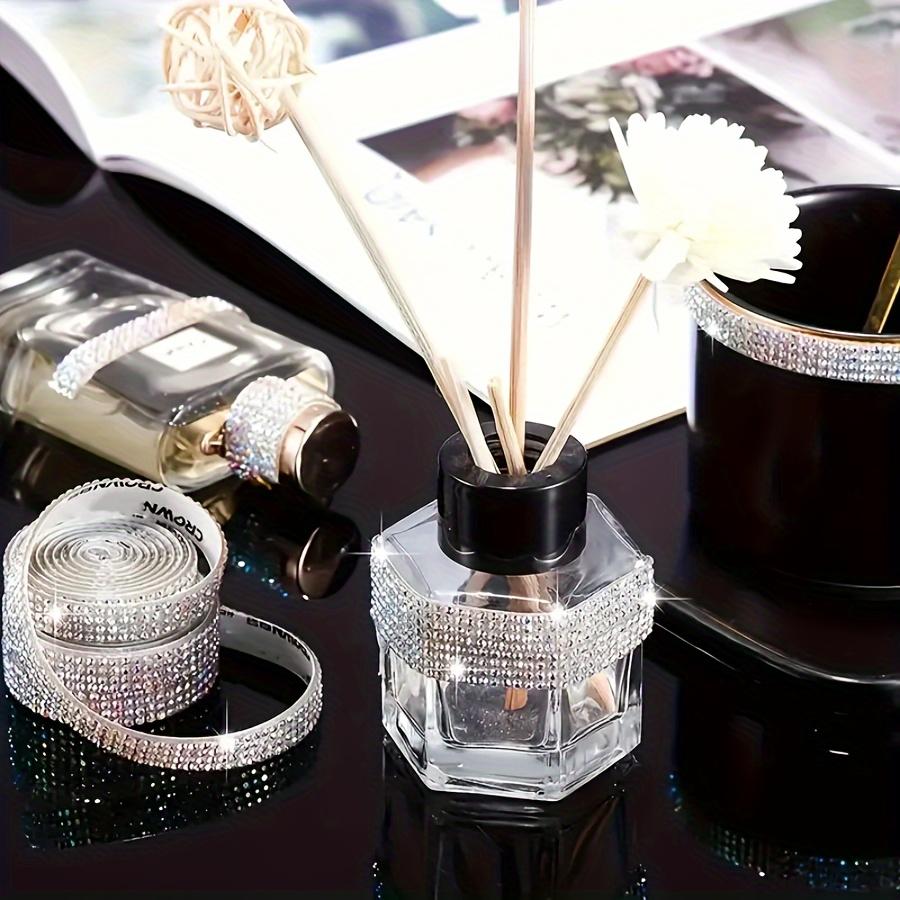 0.9cm Wide 91cm Long Crystal Self-adhesive Strip, Rhinestone Strip Decorative Strip, Clothing Sewing Accessories, Clothing Color DlY Ribbon Sticker, Rhinestone Tape Roll, Used For DIY Crafts, Wedding Party Decoration, Car Phone Clothing Bag Decoration