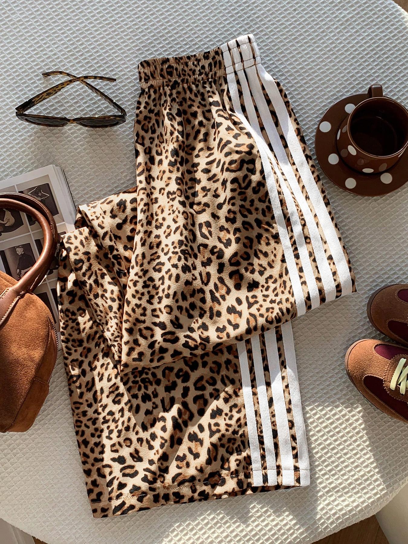 1 Piece Leopard Print Side Stripe Wide Leg Pants, Spring Summer Fall All-Season Wear, Elastic High Waist Loose Fit Trousers for Women, Y2K Streetwear, Casual Comfy Baggy Pants for Daily/Street Style, Casual Palazzo Pants, Casual Fashion Pants