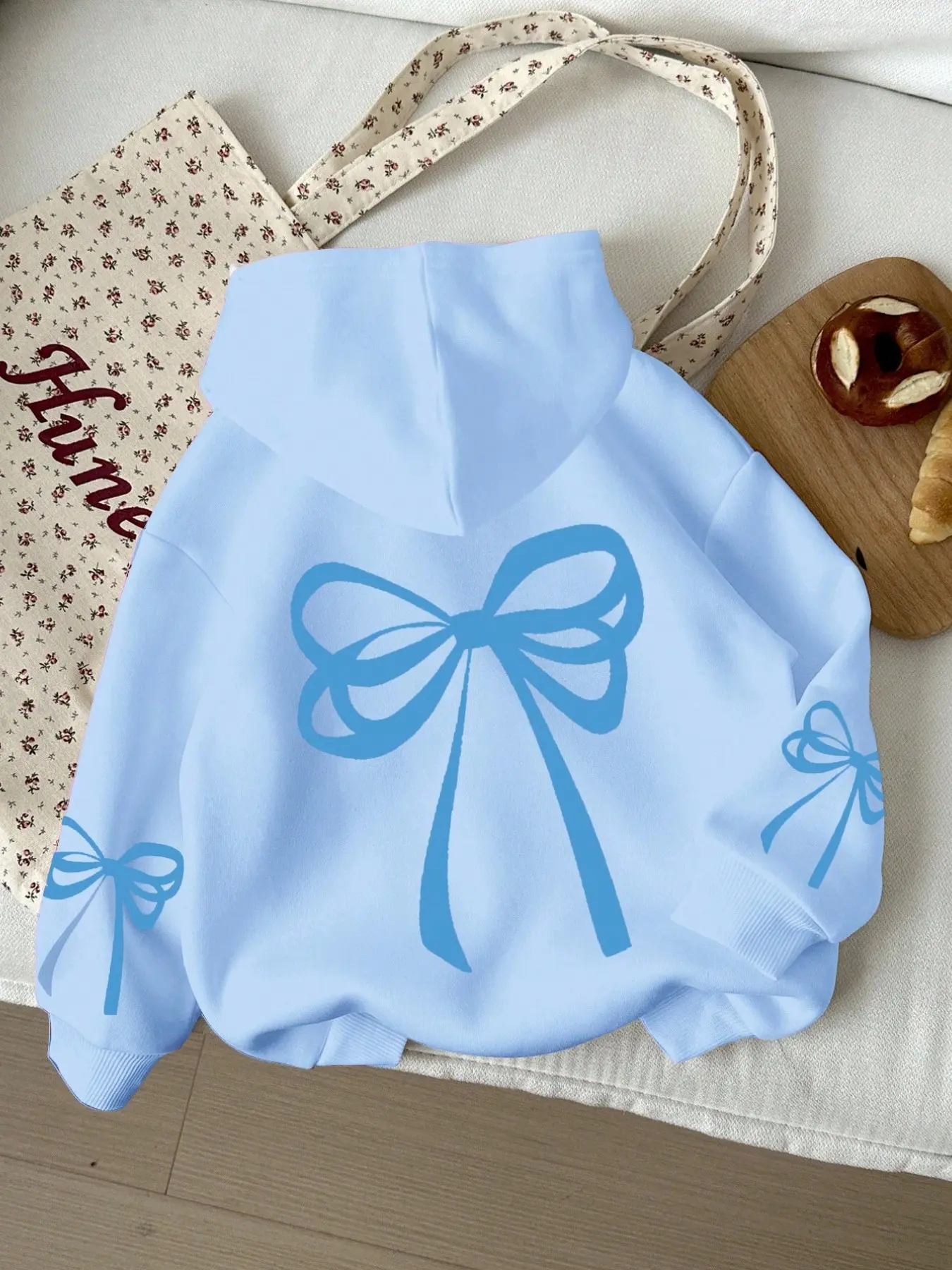 Teen Girl Cute Bowknot Hoodie, Comfortable Long Sleeve Pullover, Cream, Loose Fit, Ideal for Fall/winter, Casual Style