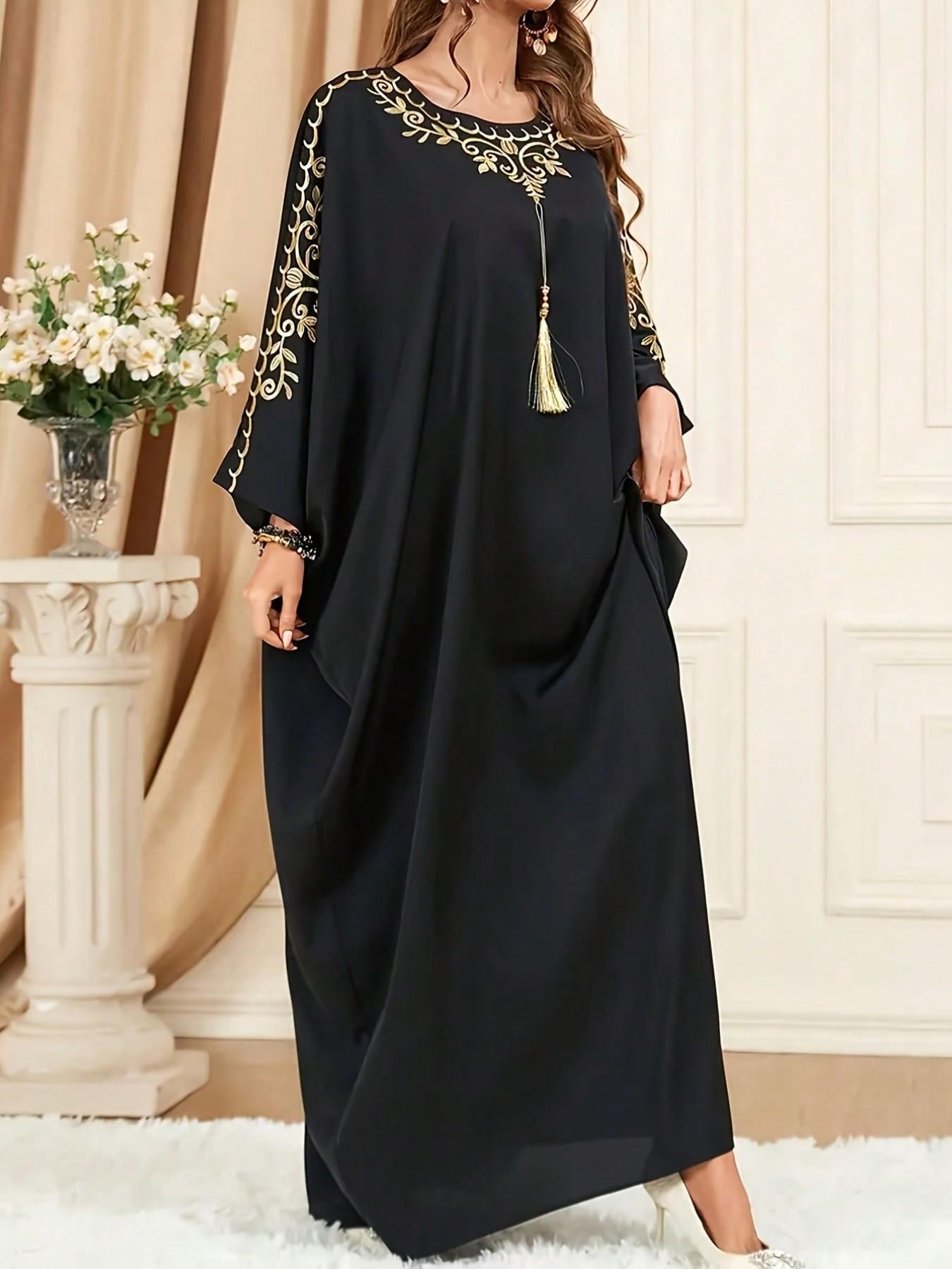 Women's Long Robe, Elegant Islamic Clothing, Batwing Sleeves, Fringe Detailing, Flowy Design, Ideal for Ramadan & Eid, Comfortable Loose Fit, Islamic Muslim Clothing
