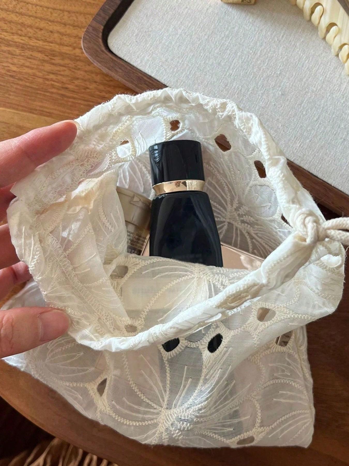 Vintage Art Apricot Lace Embroidered Makeup Bag, Single Layer Drawstring Small Pouch, Large Capacity Portable Storage Bag, Travel Essential Gift Bag