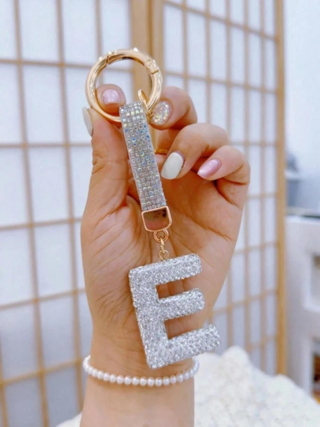 Shiny Rhinestone Letter Keychain, Lucky Crystal Pendant, Sparkling Alloy Charm, Perfect Gift for Bags and Backpacks, Women and Girls