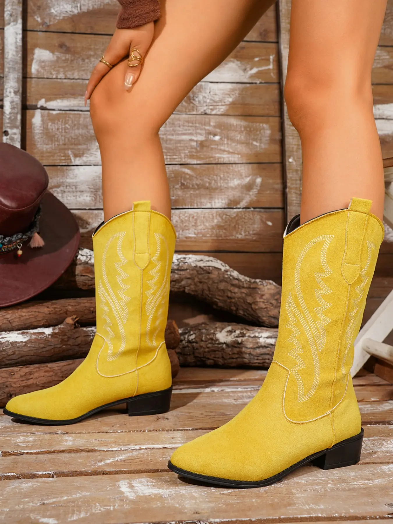 Trendy Women's Jeans Boots, Embroidered V-Neck Thick Heel Pointed Toe Western Mid-Calf Boots, Ideal for Travel, Daily Outing, Music Festival