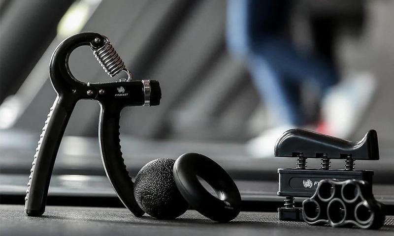 5 Pack FitBeast Funny Hand Grip Strengthener Workout Kit Forearm Grip Adjustable Resistance Hand Gripper, Finger Exerciser, Finger Stretcher, Grip Ring & Stress Relief Grip Ball for Athletes