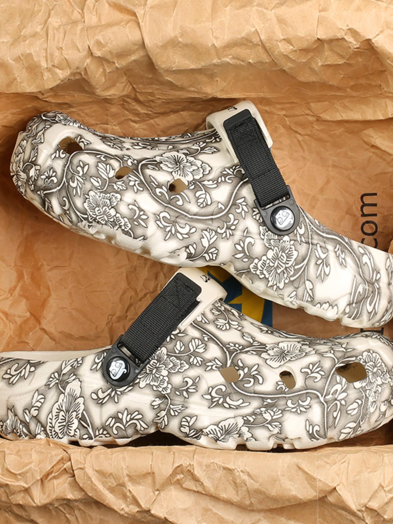 Large Size Summer Men's Sandals, Comfortable Thick Sole Outdoor Slippers, Non-Slip Beach Shoes, Breathable Holes Design, Ideal for Warm Weather