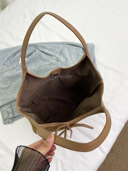 Niche one-shoulder underarm bag, three-dimensional cut bow tie decorative one-shoulder bag, simple commuter handbag, embellished shoulder bag, fashionable and exquisite, versatile and multi-color optional, suitable for daily travel, shopping, etc.