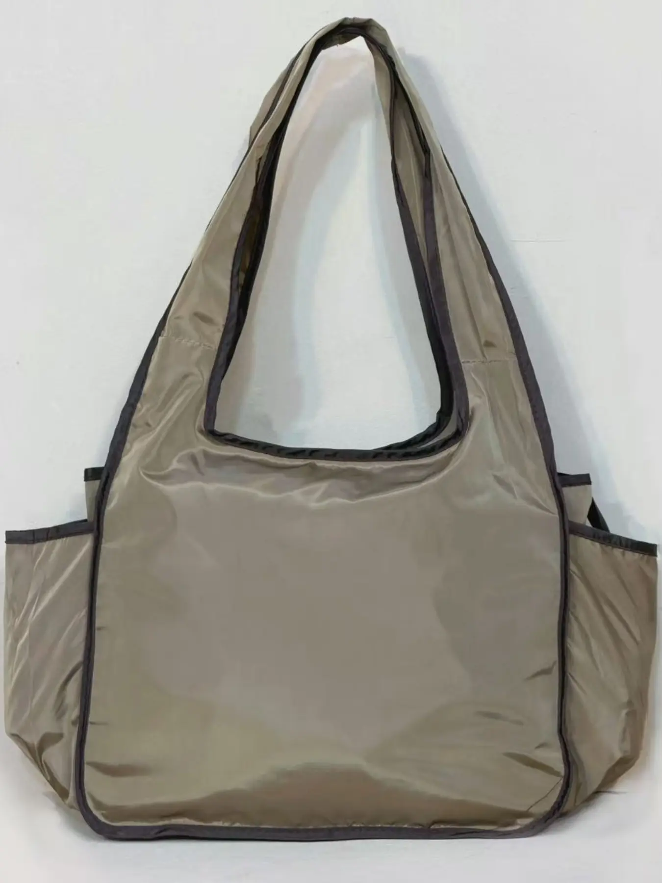 Foldable Nylon Tote Bag with Dual Pockets, Waterproof Soft Shoulder Bag for Women, Lightweight Shopping Bag, Large Capacity Daily Use, Multiple Colors Available