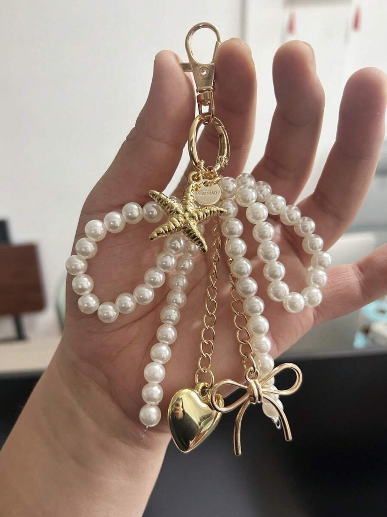 Gentle style pearl bead bag decoration, Bag Charm Keychain, starfish love bow decoration, light luxury texture exquisite style fashion decoration, can be used as a keychain, can be given to friends, lightweight and easy to carry