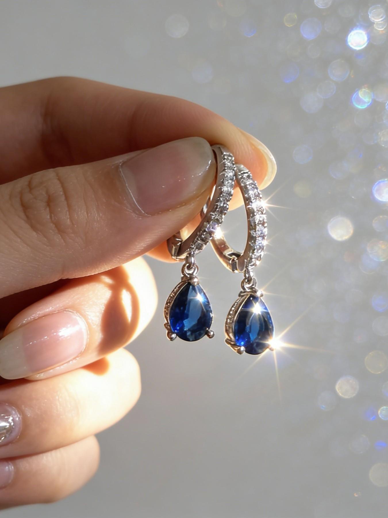 1 pair of fashionable and elegant blue tear rhinestone pendant earrings, elegant ladies' cocktail party style earrings