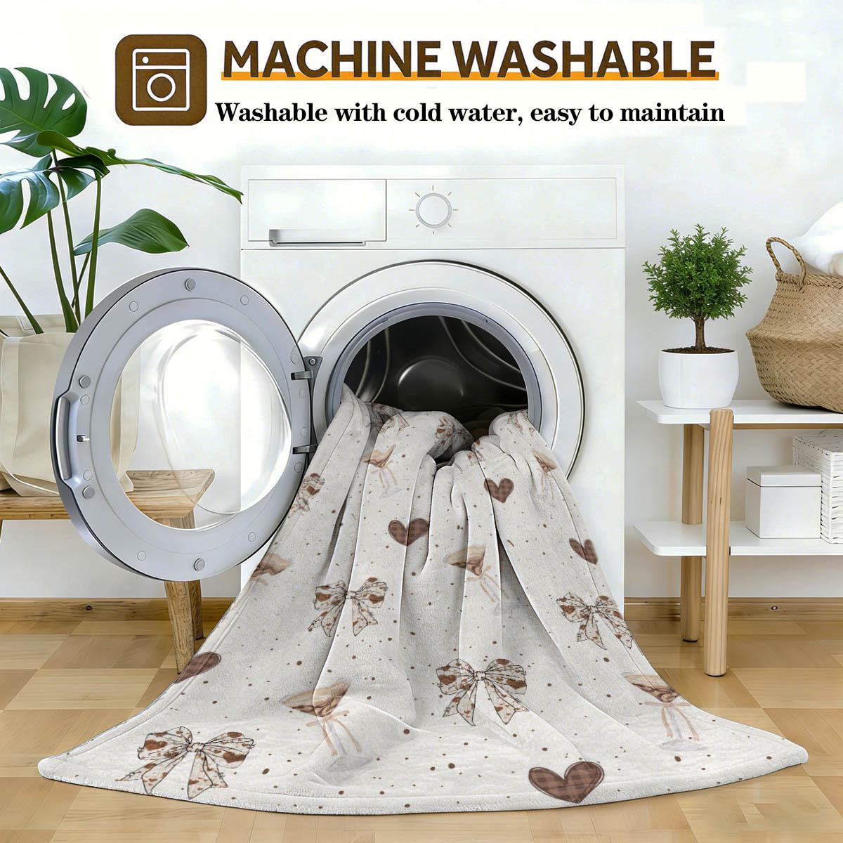 Minimalist High-Heeled Cup and Bowknot Print Blanket, Soft Flannel, Warm and Breathable, Sofa Nap Bed Decor, Gift for Home Pets