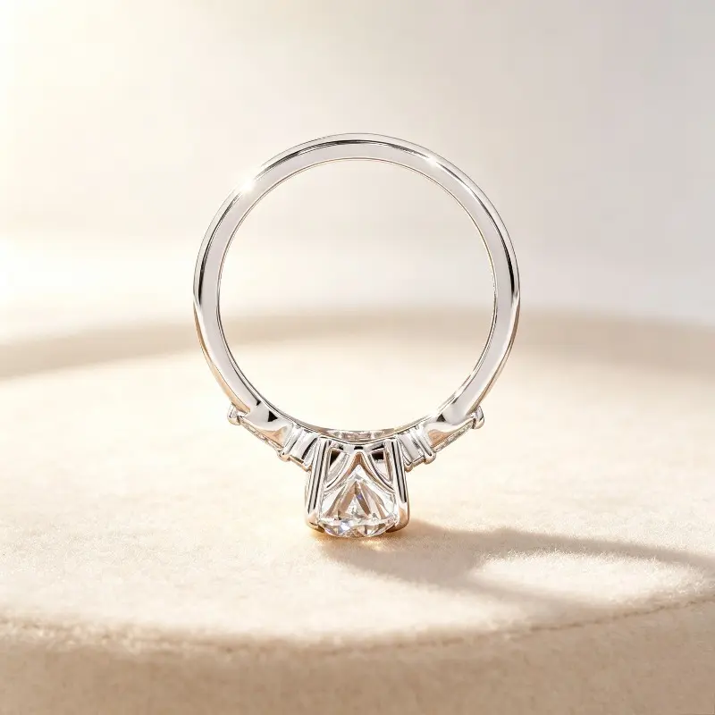 Oval Moissanite Simulated Diamond Ring for Women, Big Solitaire Imitation Gemstone Band, Sparkly Dainty Wedding Engagement Jewelry, Tarnish Resistant, Ideal for Proposal, Anniversary & Party Wear