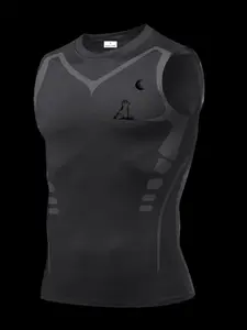 Men's Short Sleeve Sporty Tee, Quick-Dry Breathable Slim Fit, Cat Moon Print, Ideal for Gym, Running, Boxing, Outdoor Activities