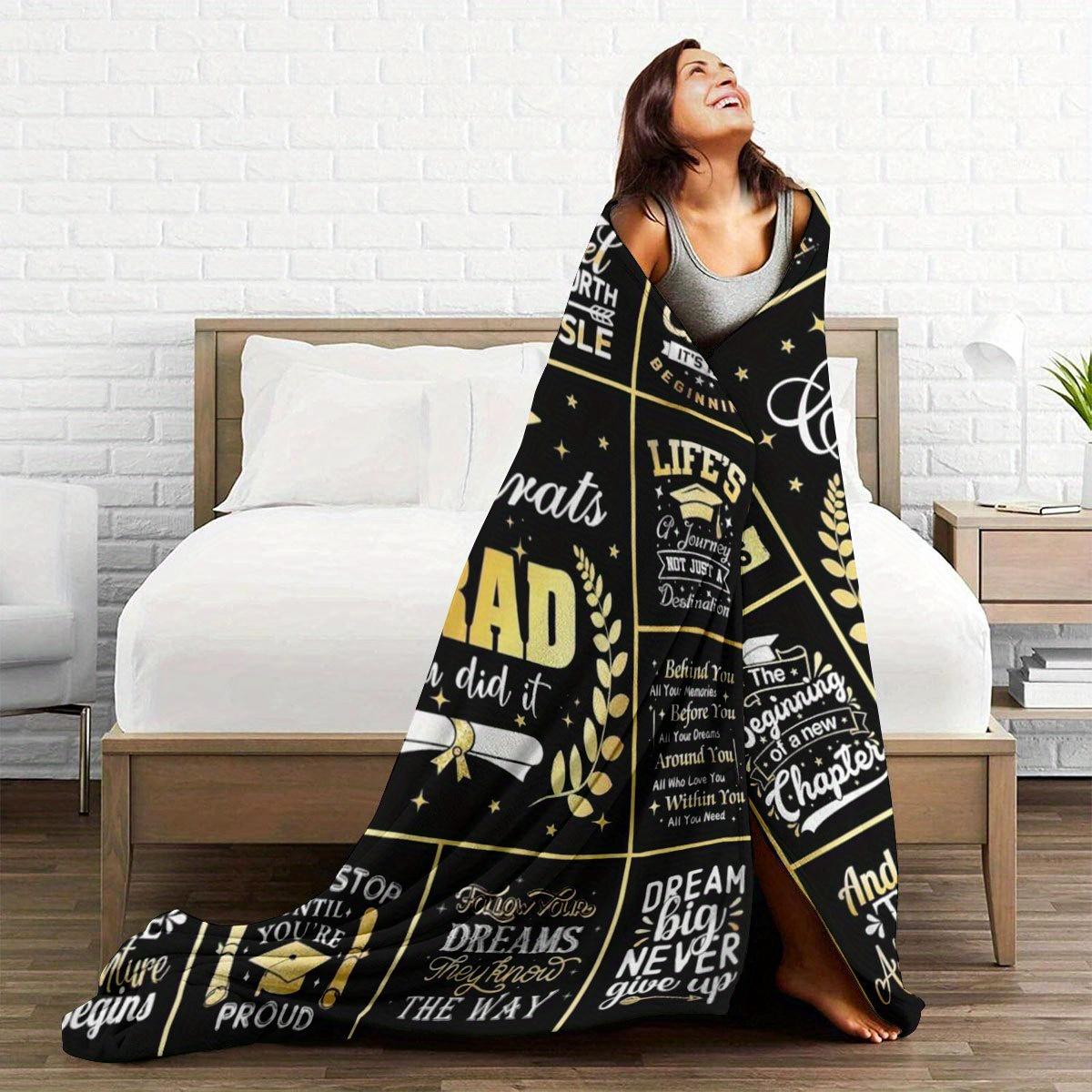 Flannel Blanket Featuring Graduation Quotes - Design with 'Congrats Grad' And Motivational Phrases, Made from Soft Material, Suitable for All Seasons, an Ideal Present for Beds, Perfect for Unique Gifts for Loved Ones (Christmas, Halloween