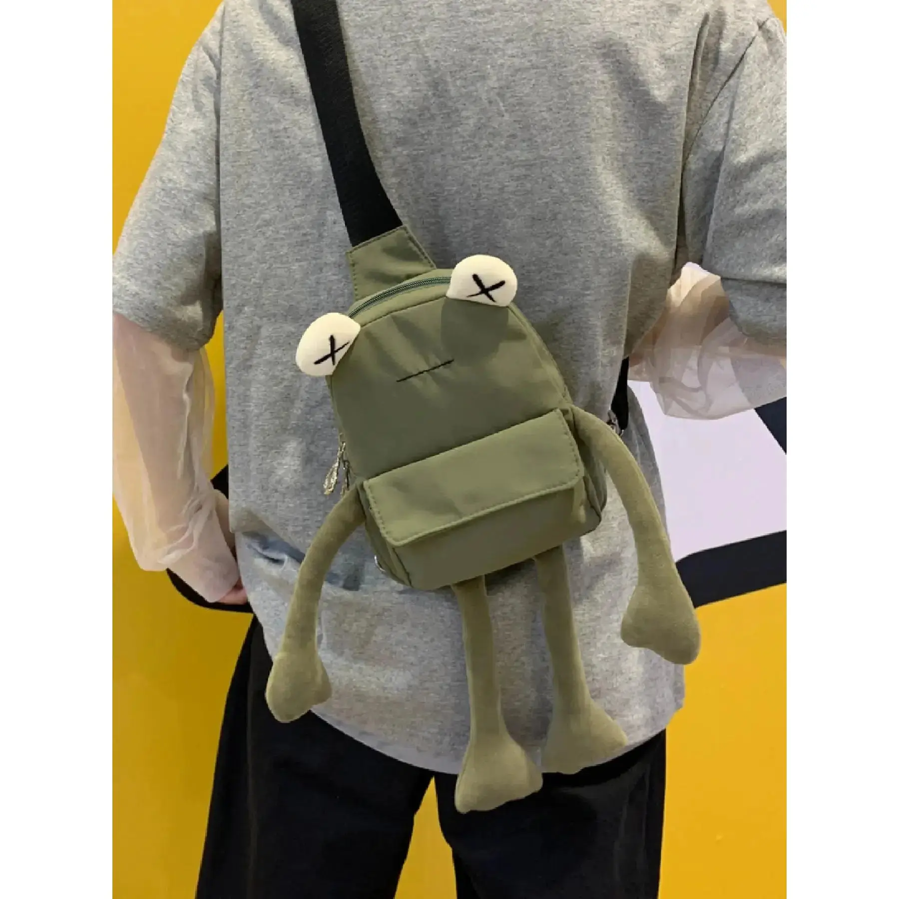 Cute Large Frog Shoulder Bag, New Trendy Cartoon Commuter Crossbody Chest Bag, Small Backpack for All Seasons