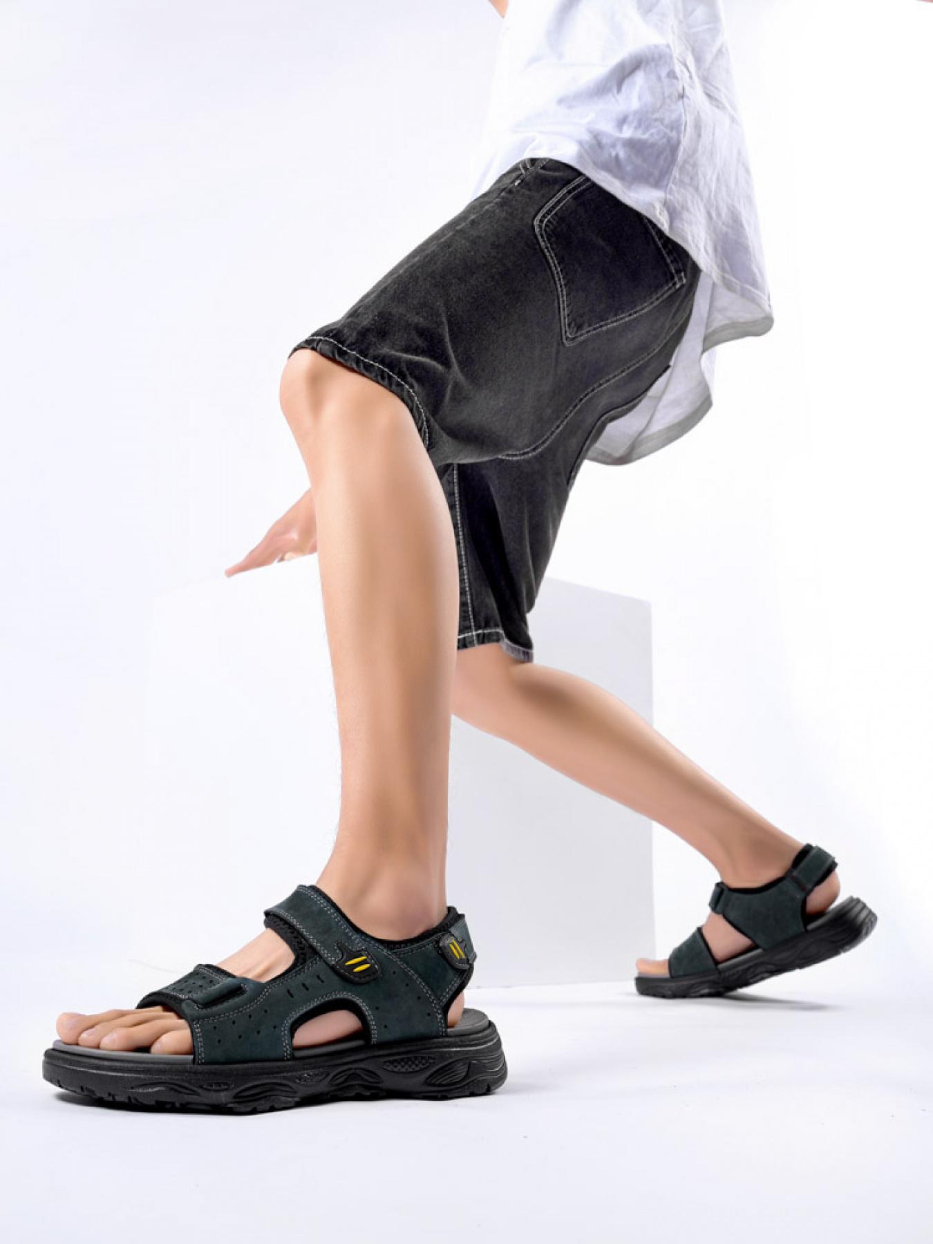 Men's Dark Gray Velcro Outdoor Sandals Breathable Non-Slip Beach Shoes Soft Sole Wear-Resistant Hiking Sandals