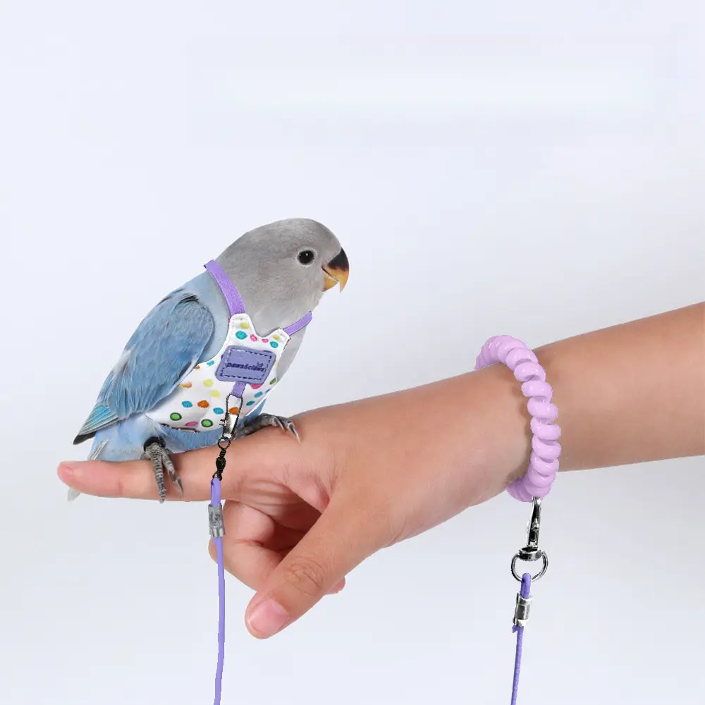 1pc Budgie Harness and Leash 39.37inch, Adjustable Anti-Bite Nylon Rope, Ultra Light Parrot Flight Suit, Outdoor Anti-Lost Flying Traction Rope for Budgies, Roosteratiel and Similar Sized Birds, with 50pcs Bird Diaper Pads