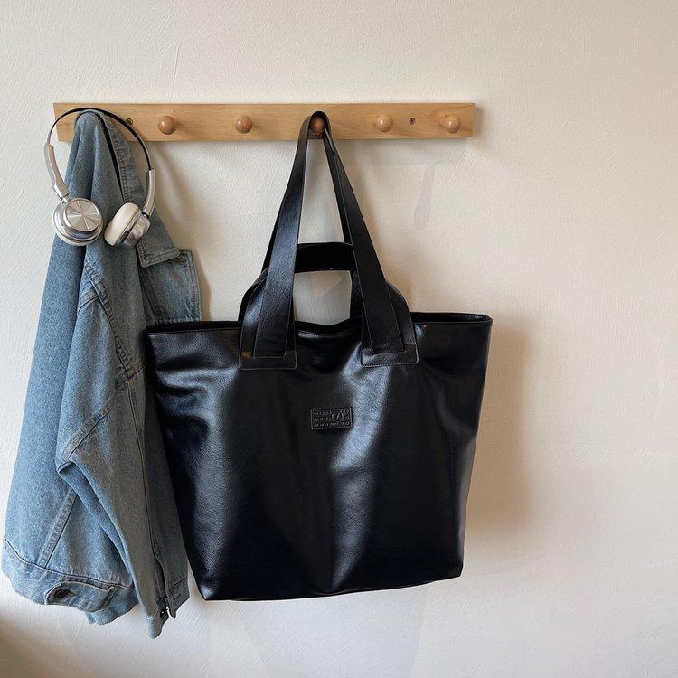 Soft Leather Large Capacity Tote Bag for Women, 2026 New High-End Commuter Shoulder Bag, Office Laptop Handbag