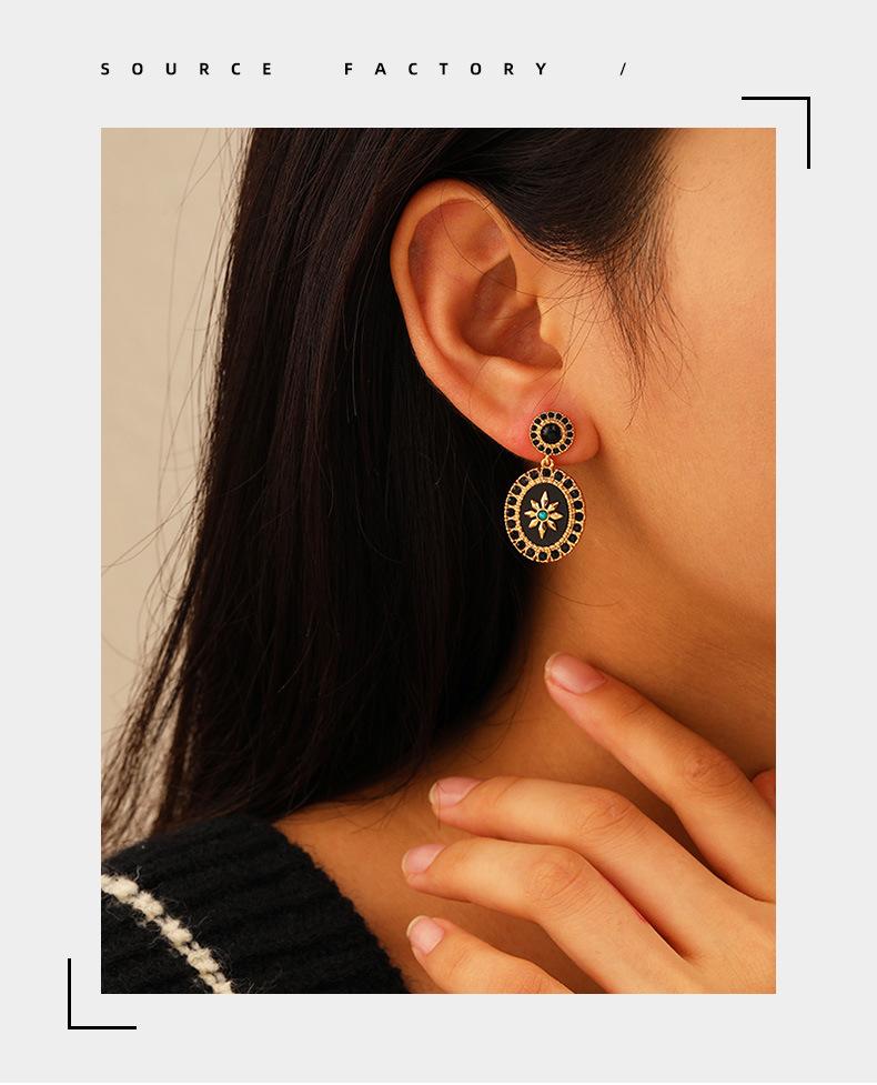 French Vintage Black Star Earrings with Rhinestones Women Elegant Fashion Luxury New Exquisite Mid Century Inspired Jewelry