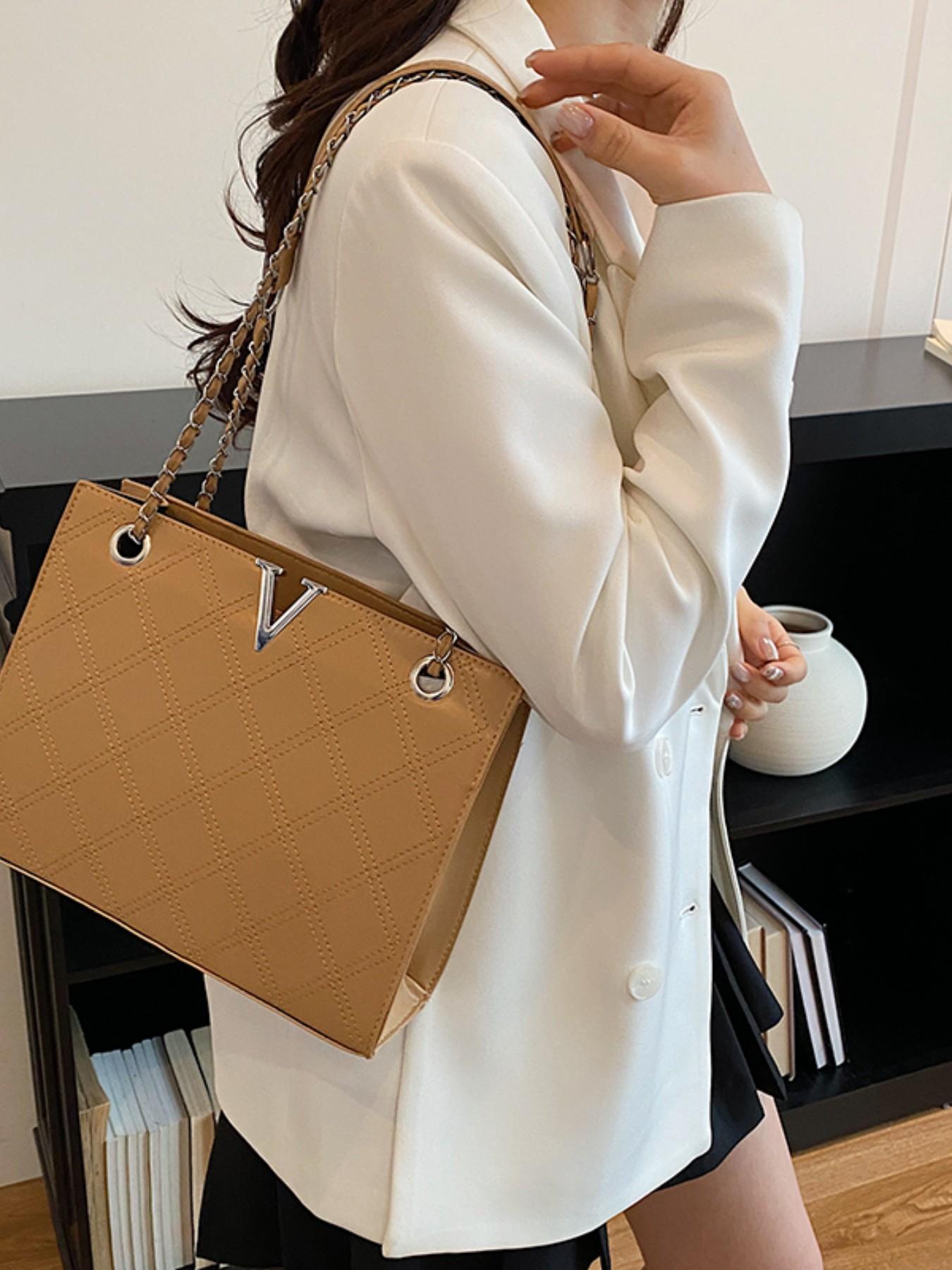 2026 New V-Quilted Tote Bag, Silver Color V-Lock Chain, Large Capacity Luxury Shoulder Crossbody, Stylish Handbag for Women