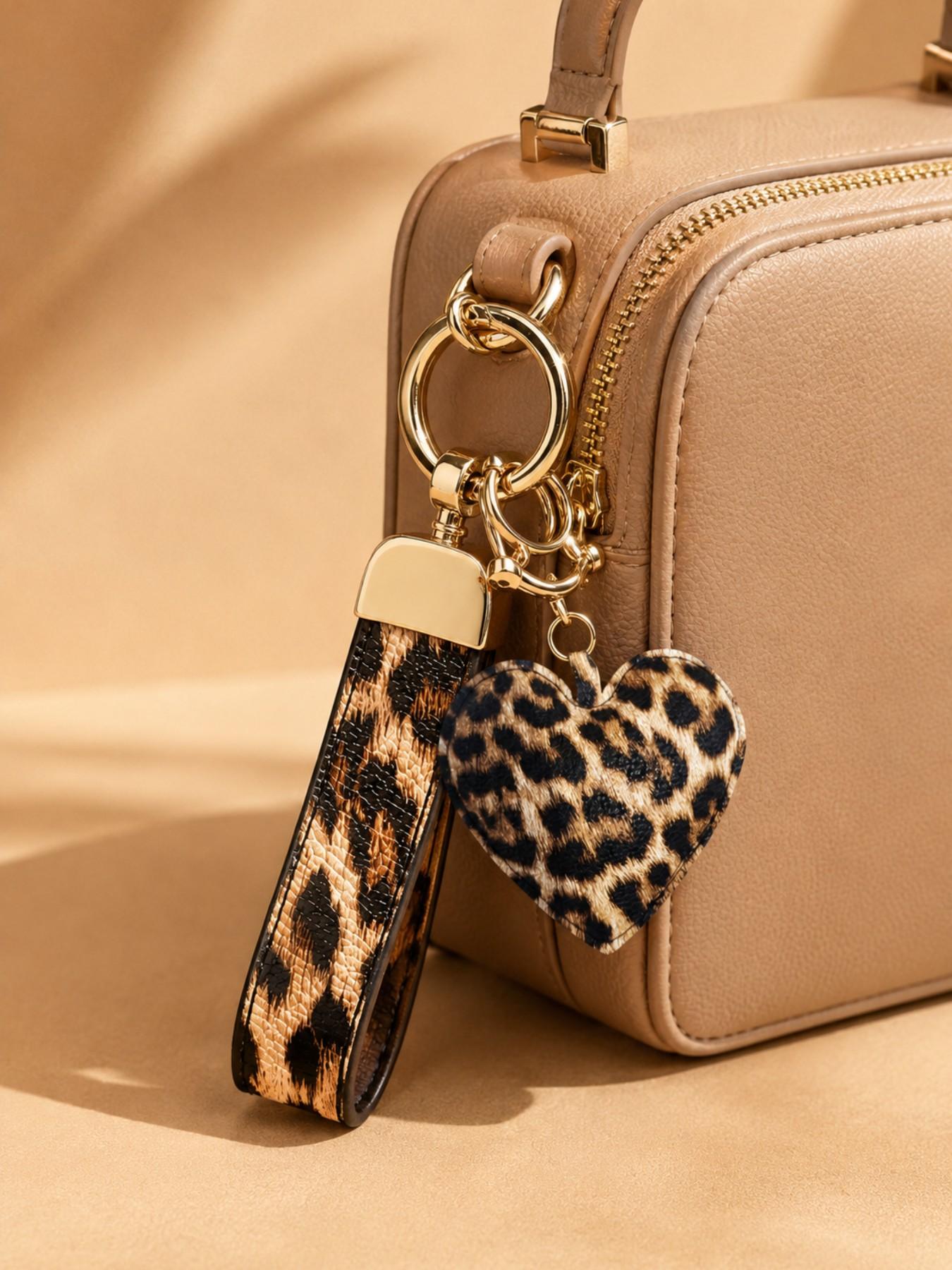 Leopard Print Heart/Star Purse Charm Bag Keyring & Leopard Print Car Key Fob Lanyard with Anti-Lost D-Ring Faux PU Leather Keychain Car Key Holder Strap Animal Cheetah Print Car Key Handbag Charms Bag Pendant Backpack Automotive Accessories Couple Gift