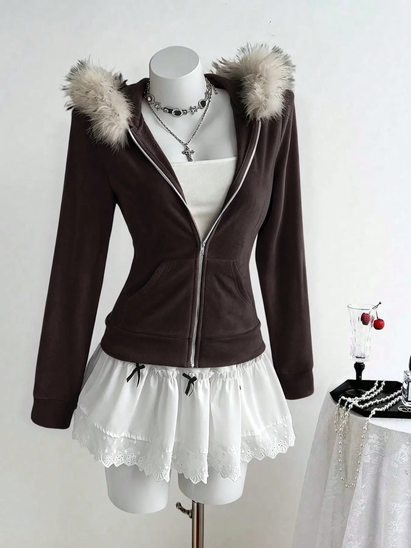 New Fall Winter Women's Fur Collar Hooded Jacket, Slim Fit Waist Zipper Sweatshirt Cardigan, Sweet Cool Short Top Outerwear, Casual Fashionable Outerwear