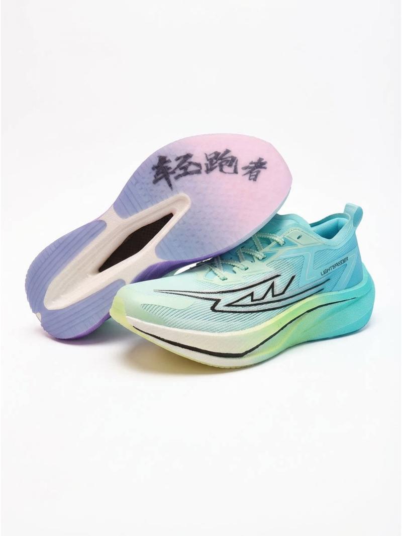 'The Breathing Speed Weapon' Internet-Famous Gradient Trainers. Flexible forefoot & stable heel power long runs & fast commutes. #LongDistance #FastCommute #BreathableRun