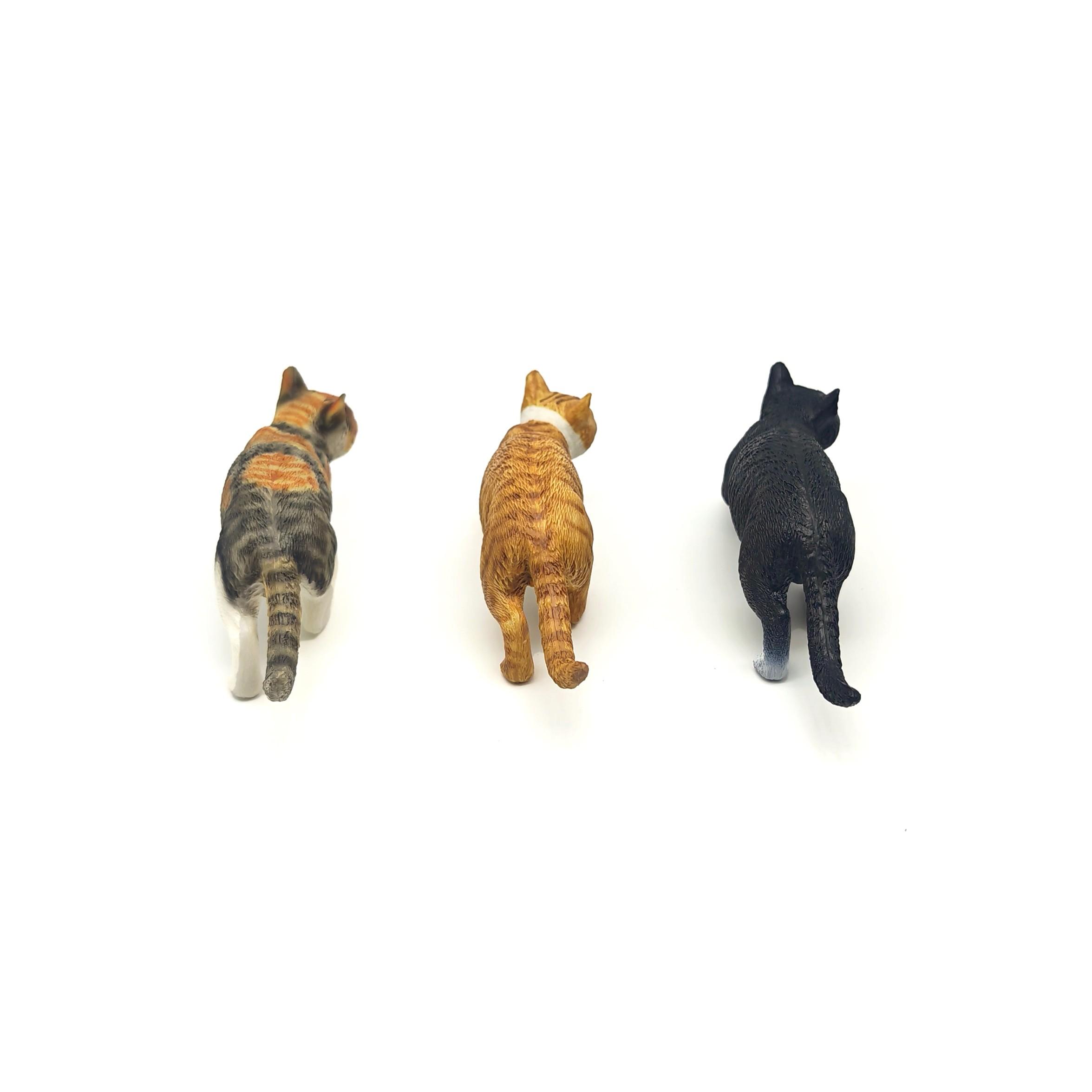 Unique Cat Figurine, Solid Plastic Wildlife Model, Perfect Home Office Desk Decoration, No Power Needed, Detailed Texture Design