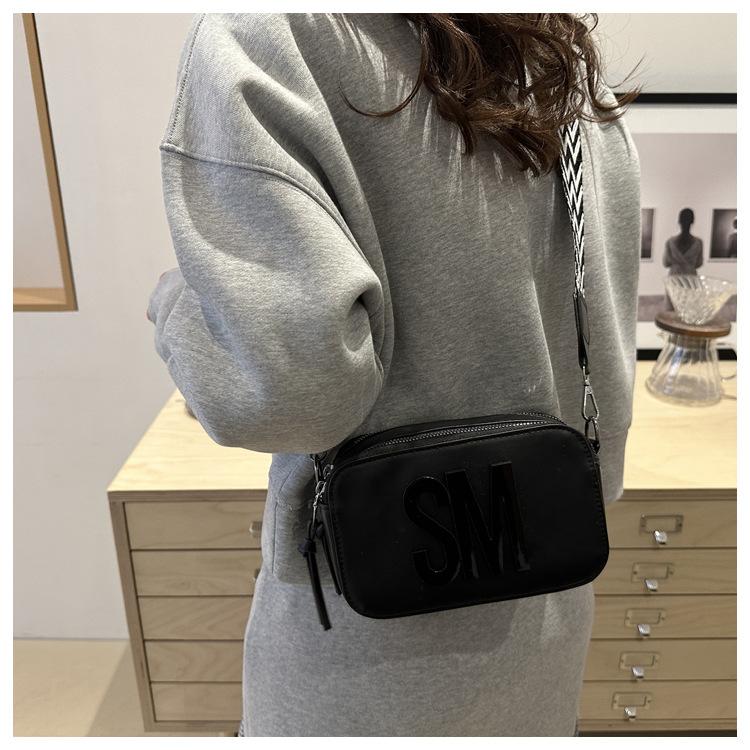 Stylish Versatile Women Single Shoulder Bag, SM Letter Pu Leather Small Square Bag, Leisure Wide Shoulder Strap Cross Body Bags