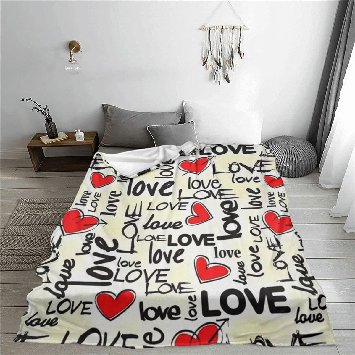 Letter Pattern Flannel Blanket, 1/2 Count Soft Throw Blanket, Air Conditioning Room Blanket, Suitable for Home and Office Warm Nap Blanket, Gift for Lovers