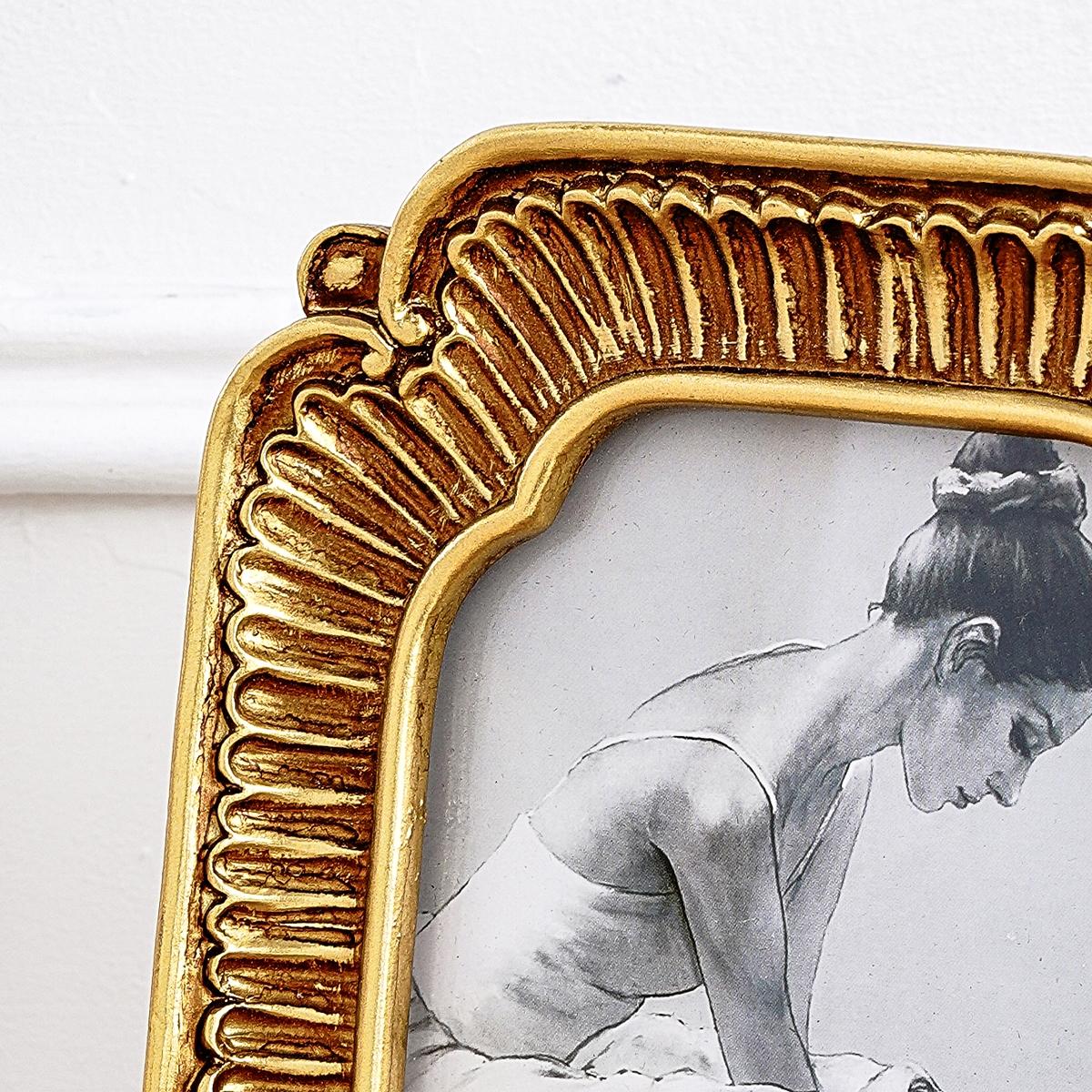 Vintage Photo Frame, 1 Count Shell Pattern Resin Photo Frame with Random Inner Paper, Wall Hanging & Tabletop Dual Use Photo Display Frame for Home Decor, Durable Sturdy Frame, Vintage Square Frame