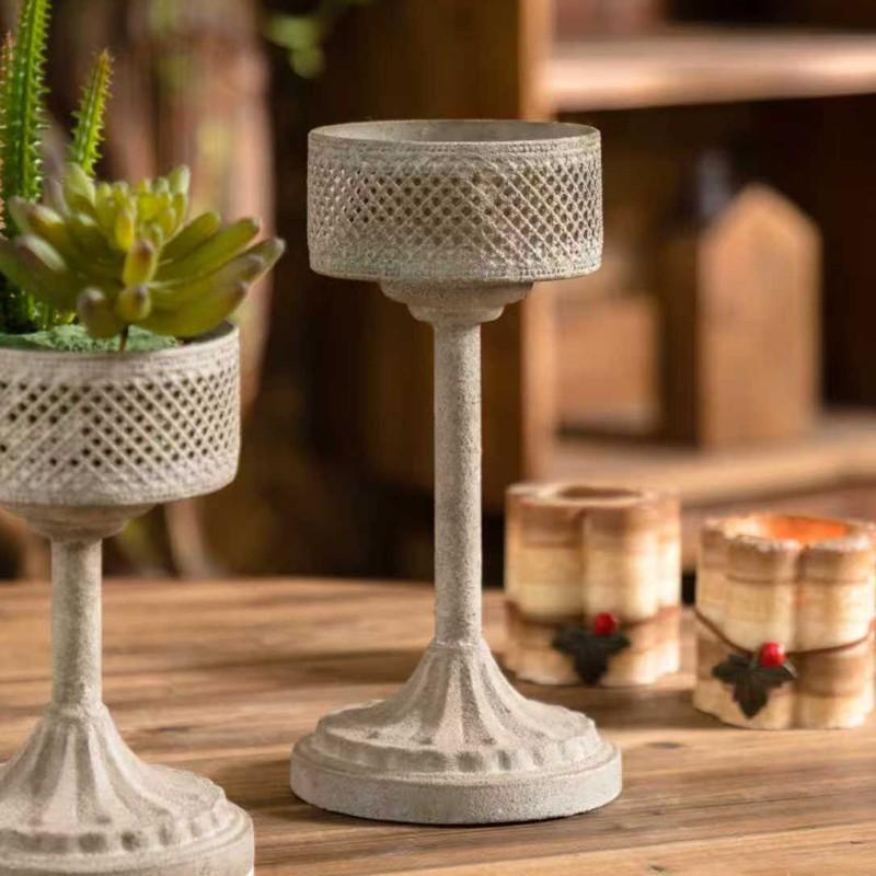 Vintage Distressed Candle Holder, American Industrial-Style Romantic Dinner Decor, Creative Decoration Item, Perfect for Candlelight Dinners