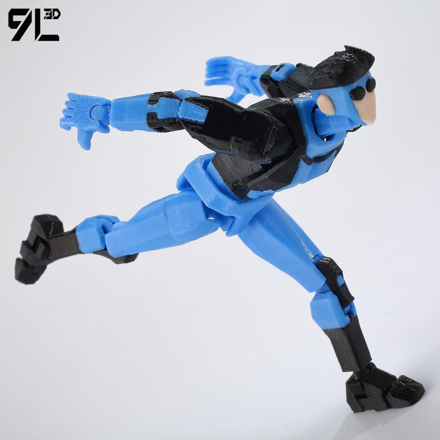 9L 3D 3D Printed Articulated Omni-Man Action Figure From Invincible Series With Interchangeable Hands Collectible Model