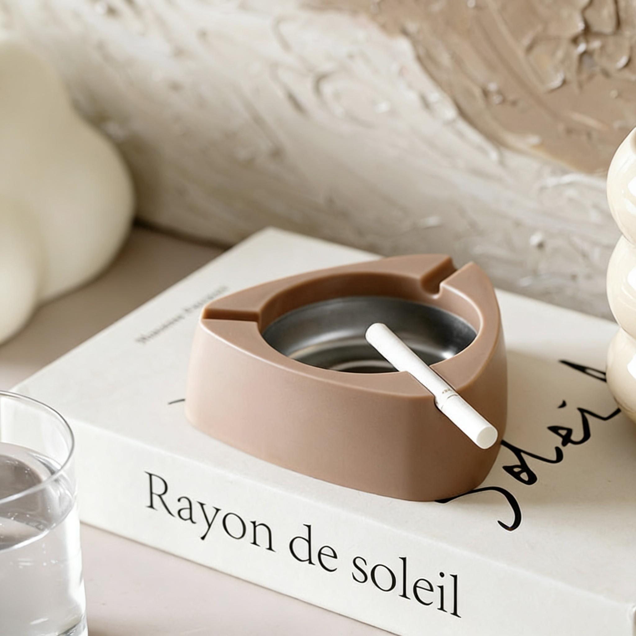 Nordic Style Creative Ashtray, Easy to Clean, No Residue, Suitable for Office, Home, Dorm, Bar, Ktv, Universal Use