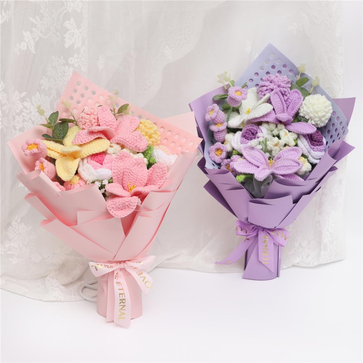 Handmade Knitted Wool Rose Tulip Bouquet, Eternal Handheld Flowers, Charming Crochet Flowers, Perfect Gift for Christmas Valentine's Day