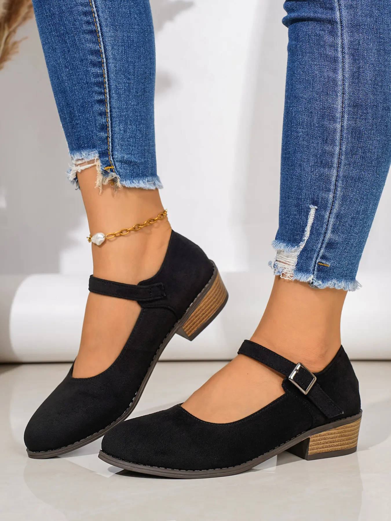 Women's Retro Velvet Mary Jane Shoes, Simple Square Buckle, Low Heel, Round Toe, Comfortable Office Wear, French Style, Versatile Flat Shoes, Casual Shoes