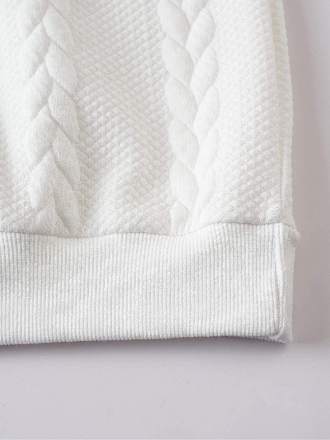 Men's Spring Outfits Knitted Polo Neck Long Sleeve Fitted Sweatshirt for Daliy Wear, Old Money Zipper Half Button Design, Casual Versatile Trendy Simple Pullover，Essential for Man's Wardrobe.