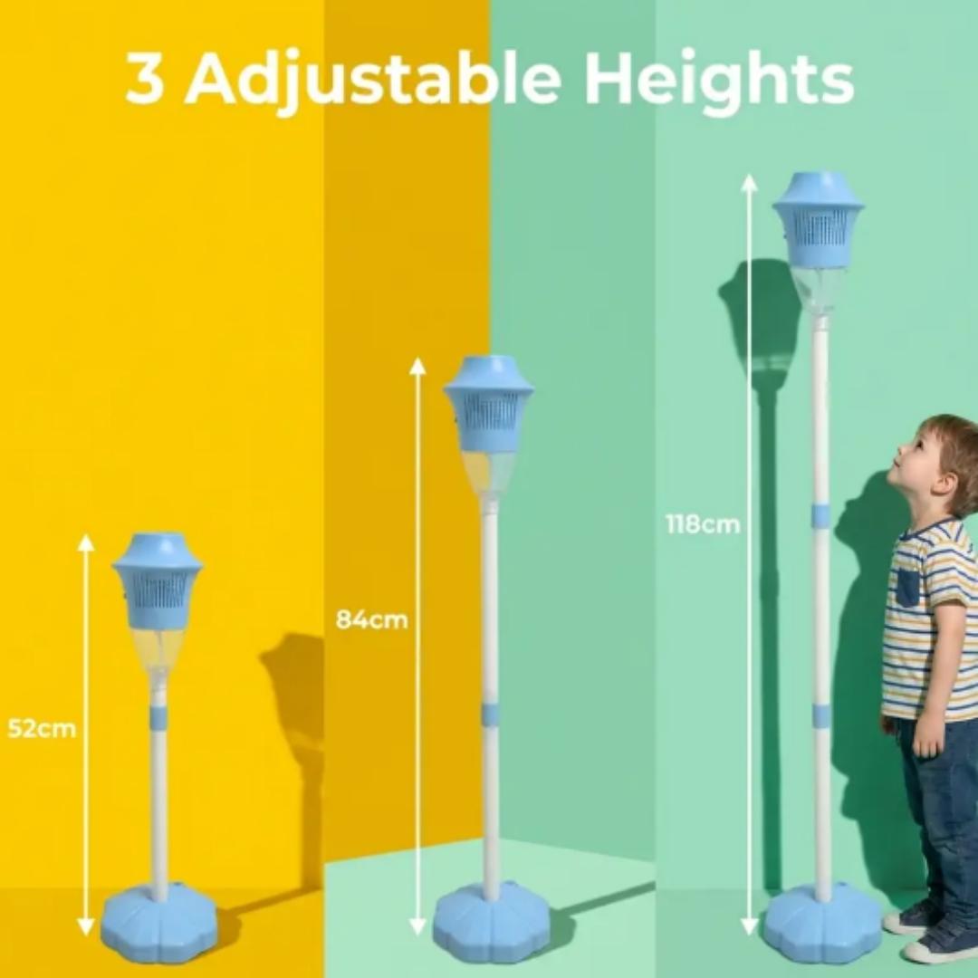 Streetlight Bubble Machine, “Torch” Bubble Machine with Music and Lights—an outdoor children's toy perfect for weddings and parties. Suitable for various occasions. Requires 3 AA batteries (not included). Recommended for ages 3 and up. Comes in a box.