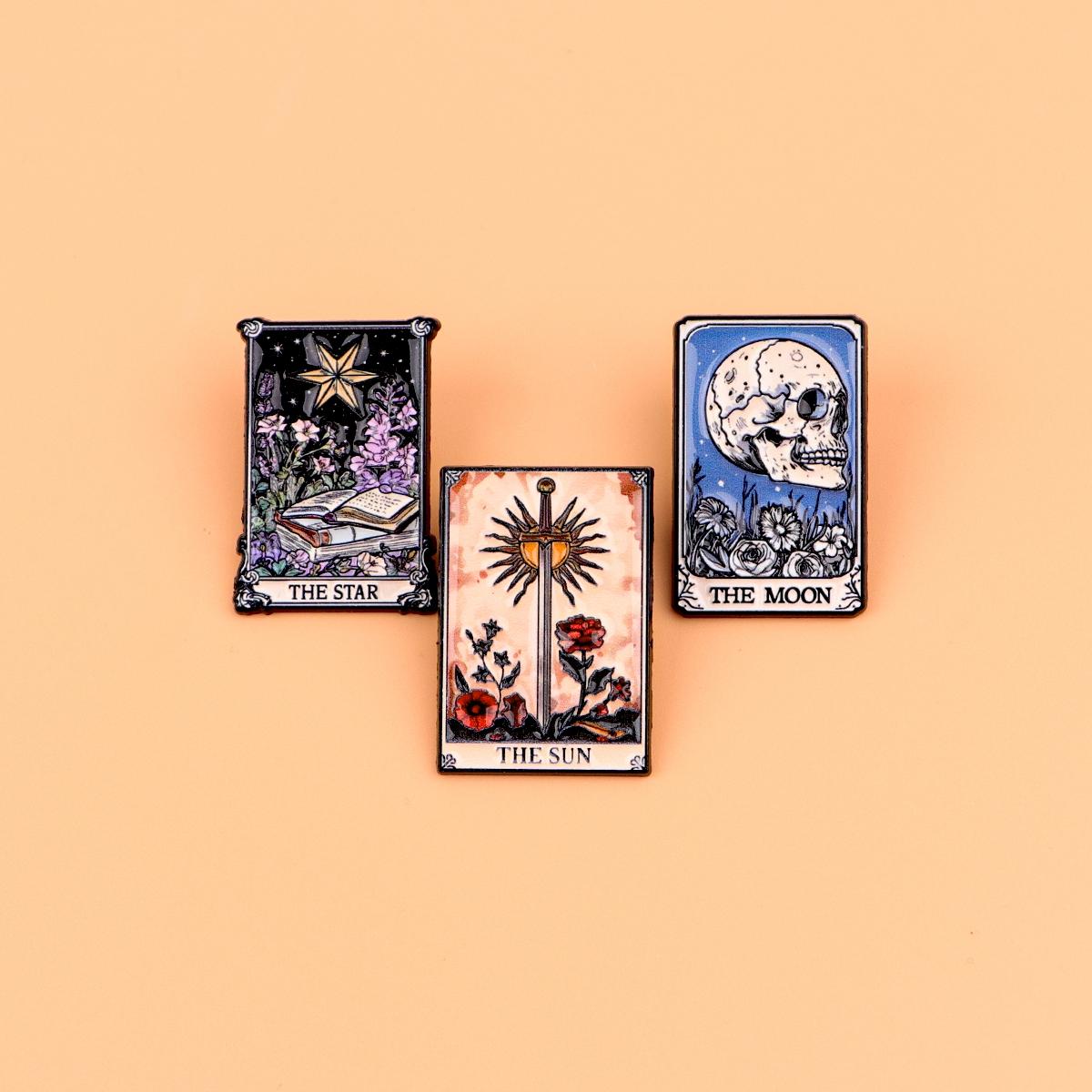 3pcs/set Cartoon Sun Star Flower Skull Brooch Drop Set Pins, Tarot Design Zinc Alloy Badges, Perfect Gift for Friends, Casual Style, All Seasons