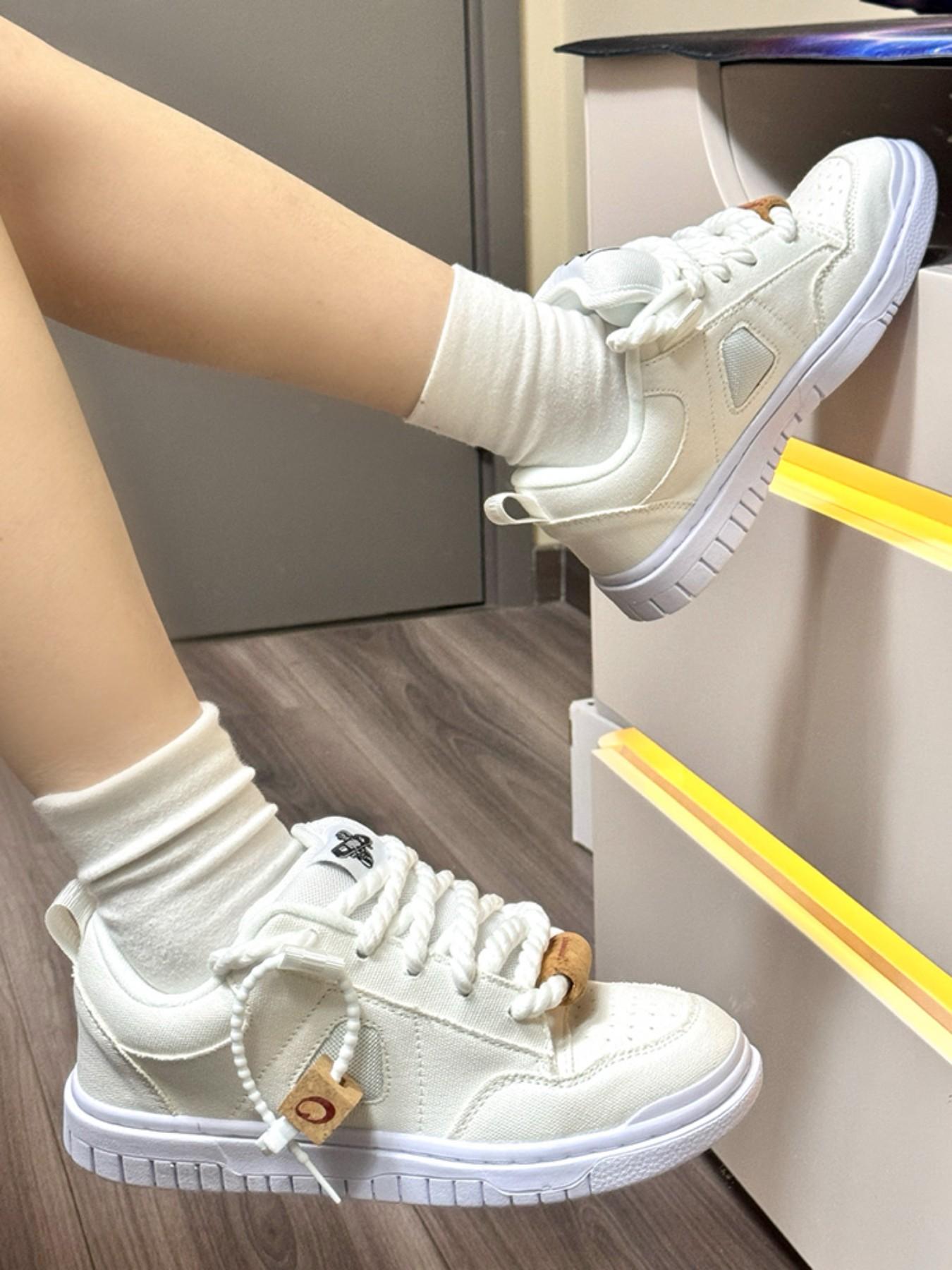 Men's Canvas Shoes, Fashionable Breathable Sneakers, Low Top Casual Shoes, Non-Slip Durable Sole, Size 50, Daily Wear Comfort