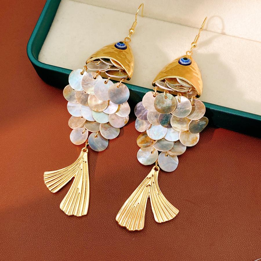 Organic Shell Drop Earrings, Women's Coastal Animal Jewelry with Fish Shape and Fringe Detail for Daily Wear, Beach, Natural, Alloy, Beachwear, Whimsical Earrings, Fish Silhouette, Shell Alloy, Standard Post Organic Shell Drop Earrings, Women's Coastal Animal Jewelry with Fish Shape and Fringe Detail for Daily Wear, Beach, Natural, Alloy, Beachwear, Whimsical Earrings, Fish Silhouette, Shell Alloy, Standard Post