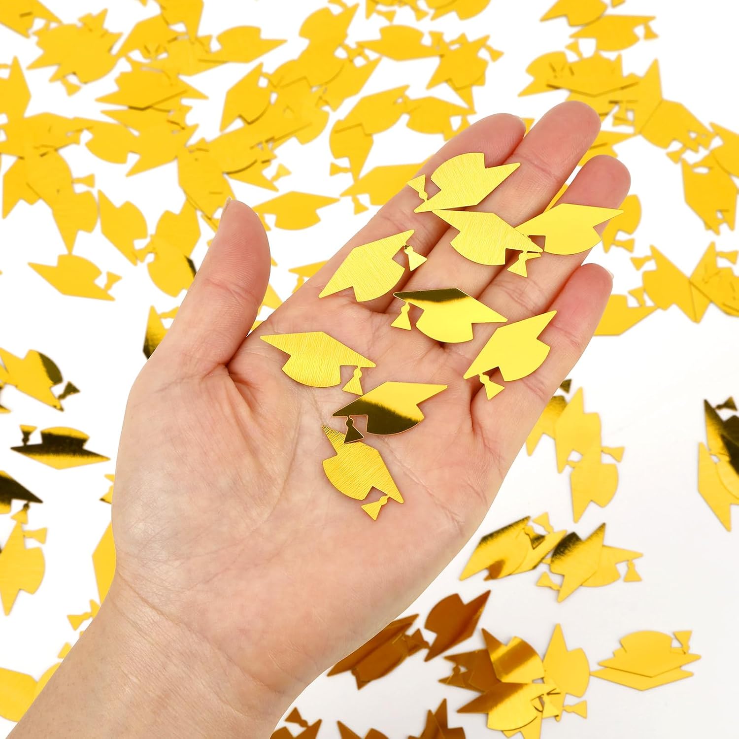Graduation Cap Confetti, 2026 Graduation Confetti Sequins Grad Hat Party Decorations Supplies Class of 2026 Grad Party Table Scatter for Congrats Grad Table Centerpiece Decor