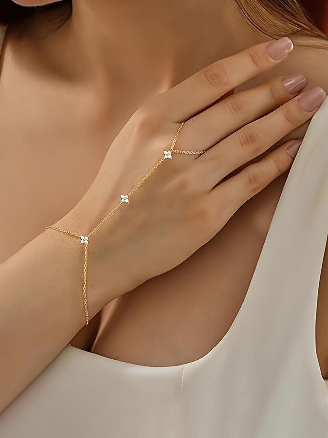 Elegant Zircon Four-Leaf Clover Ring Finger Bracelet, Vintage Style Women's Design, Versatile Daily Party Jewelry