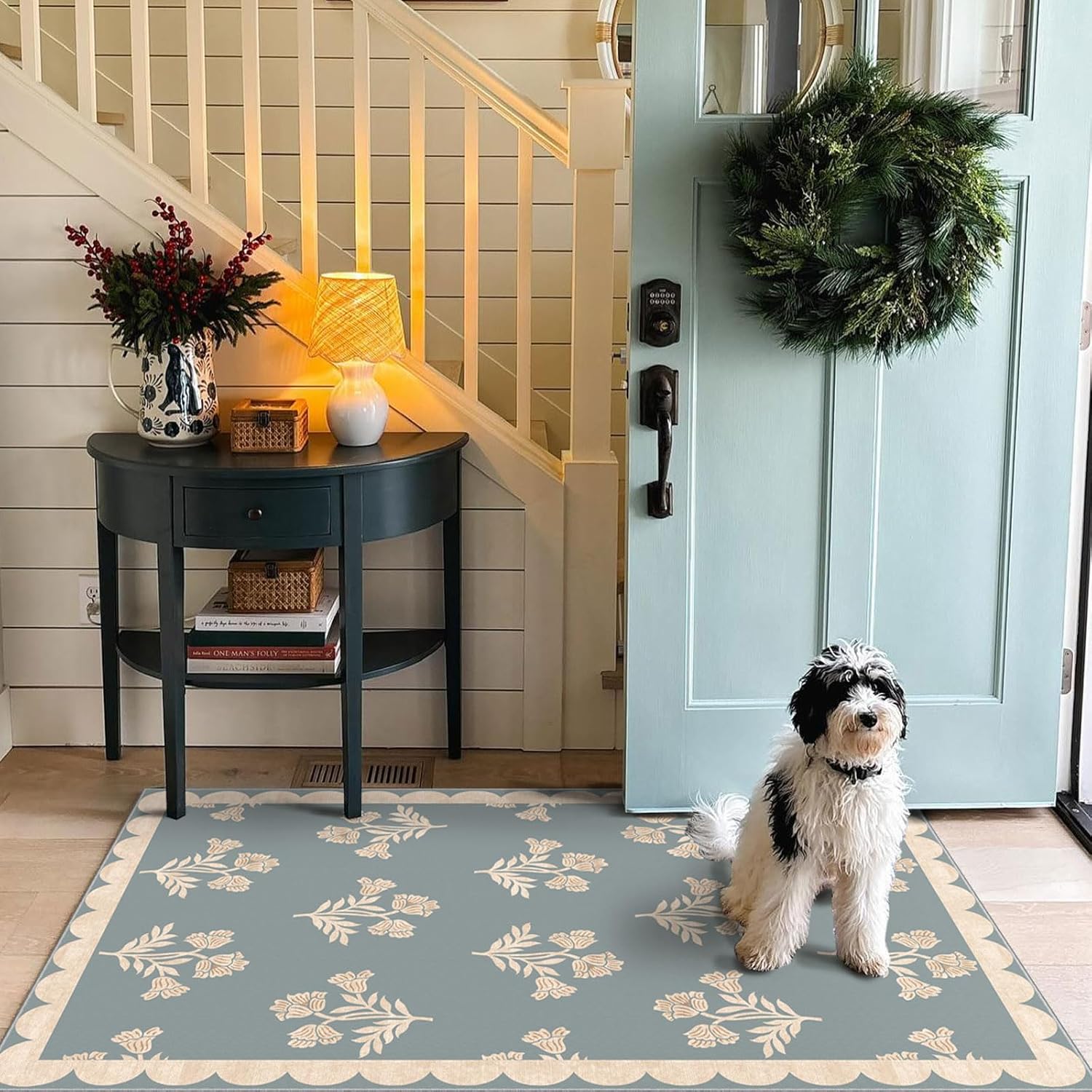2'×3' Floral Non-Slip Washable Doormat, Blue Retro Farmhouse Scalloped Entry Rug for Front Door, Entryway, Kitchen and Front Porch, Indoor and Outdoor Decorative Mat, Home Decor Mat